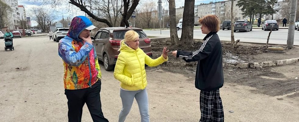 Раздача листовок в отдаленных районах Перми